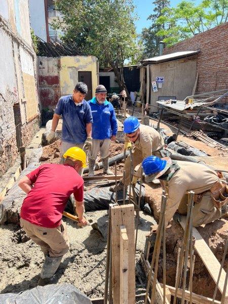 En Edificios Bloom comenzamos el mes de noviembre hormigonando las fundaciones y el subsuelo de Bloom Delgado, nuestro quinto proyecto. La dirección de obra estima llenar una losa cada dos o tres semanas, por lo cual calculamos terminar esta etapa durante el último cuatrimestre de 2023.